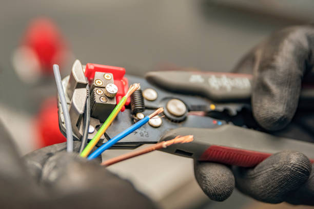 Best Ceiling Fan Installation Electrician  in Wilton Manors, FL