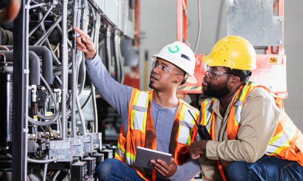 Best Affordable Electrician  in Wilton Manors, FL
