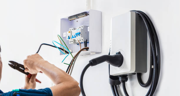 Best Affordable Emergency Electrician  in Wilton Manors, FL
